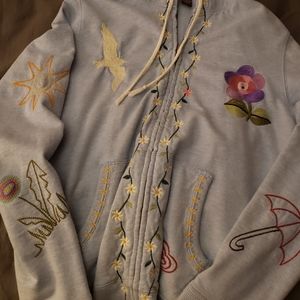 Embroidery sweatshirt